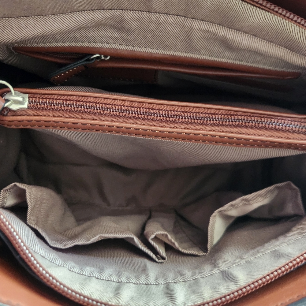 Women's London Fog  Handbag - Picture 7 of 13